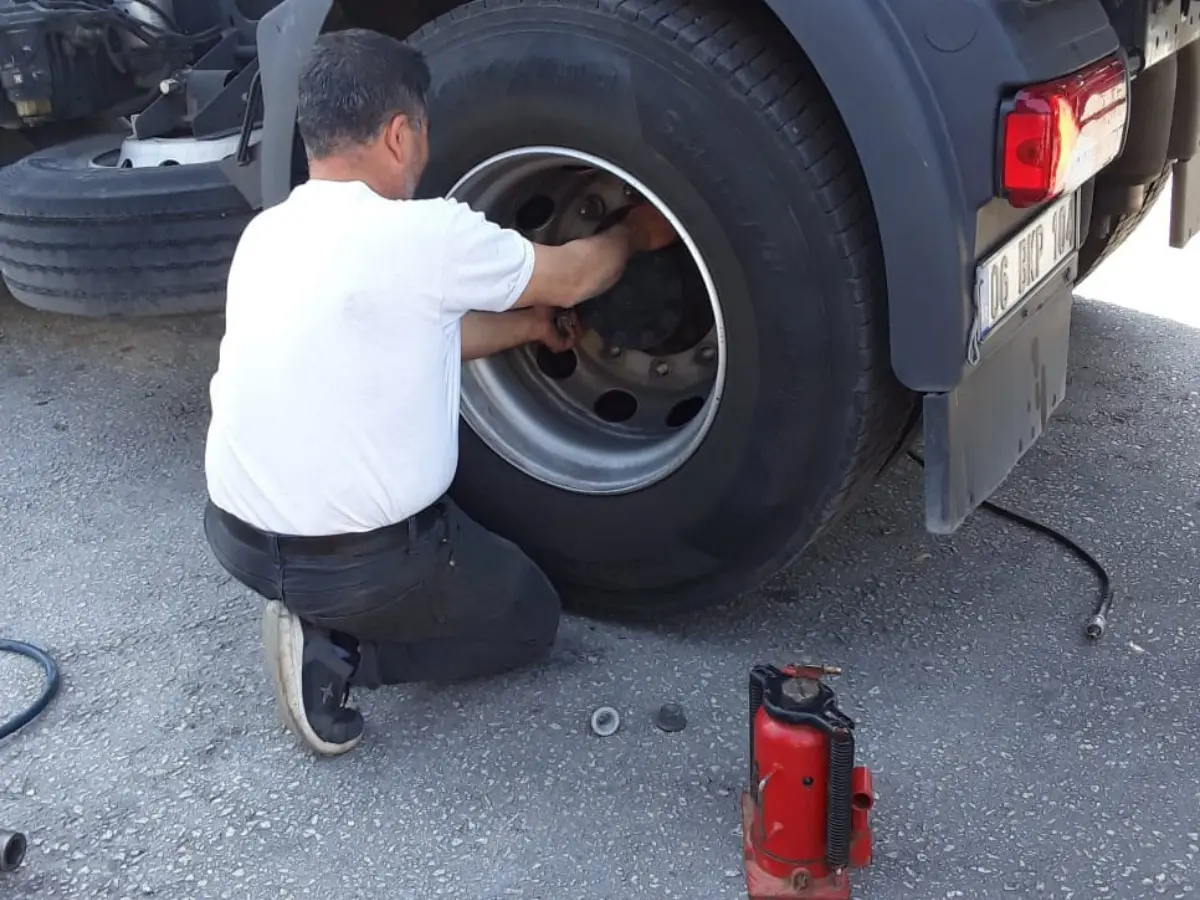 Bolvadin Oto Lastikçi